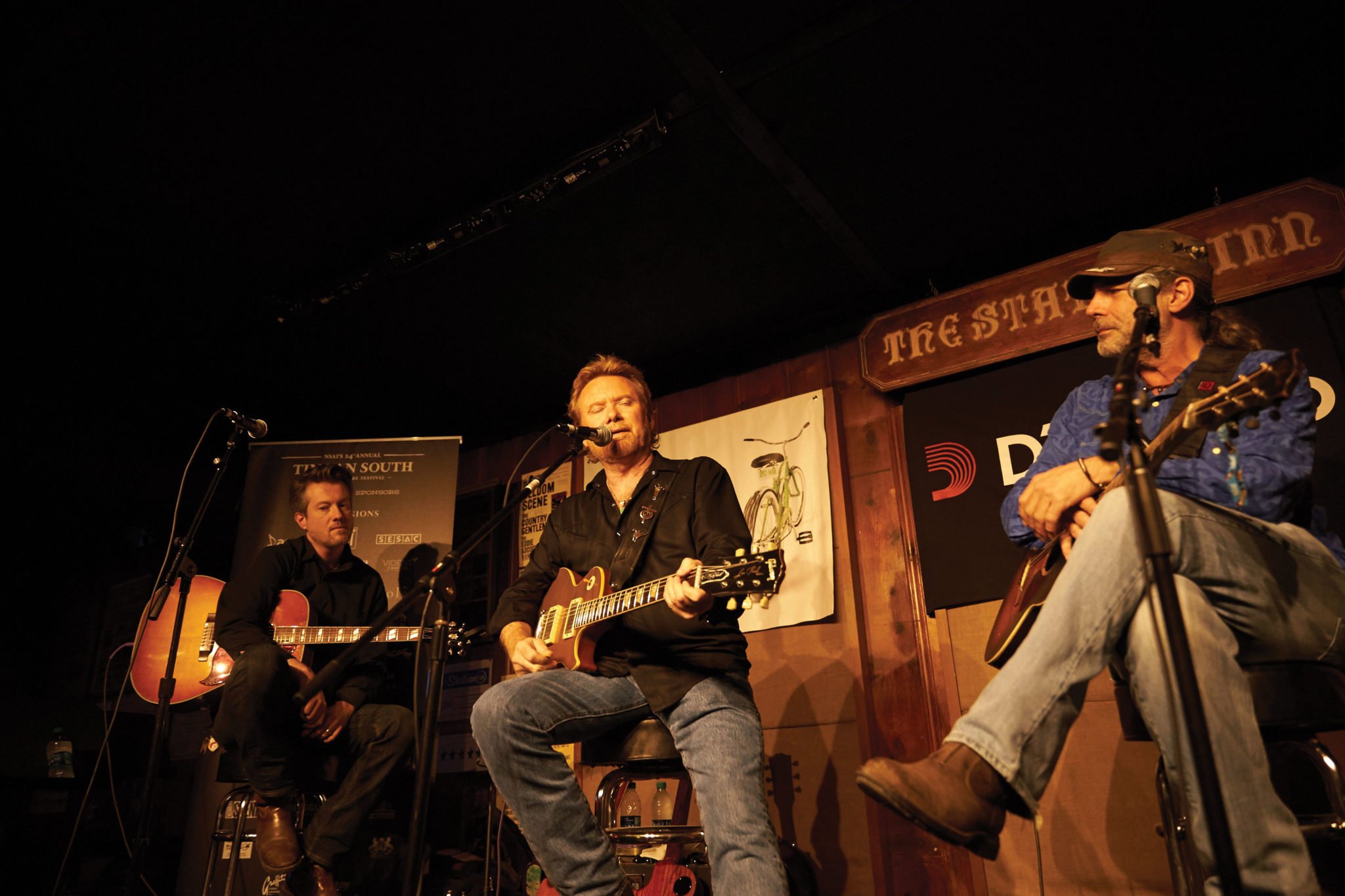 Songwriters in-the-round at The Station Inn — Nashville Convention &amp; Visitors Corps